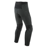 Detalle de acabados premium del pantalón para moto Dainese Pony 3 S/T negro mate
