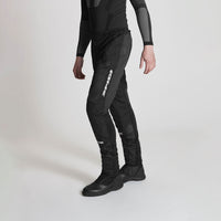 Vista lateral del pantalón para moto Spidi Super Net negro de verano