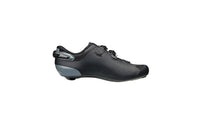 Vista lateral izquierda de las zapatillas Sidi Shot 2S negro gris